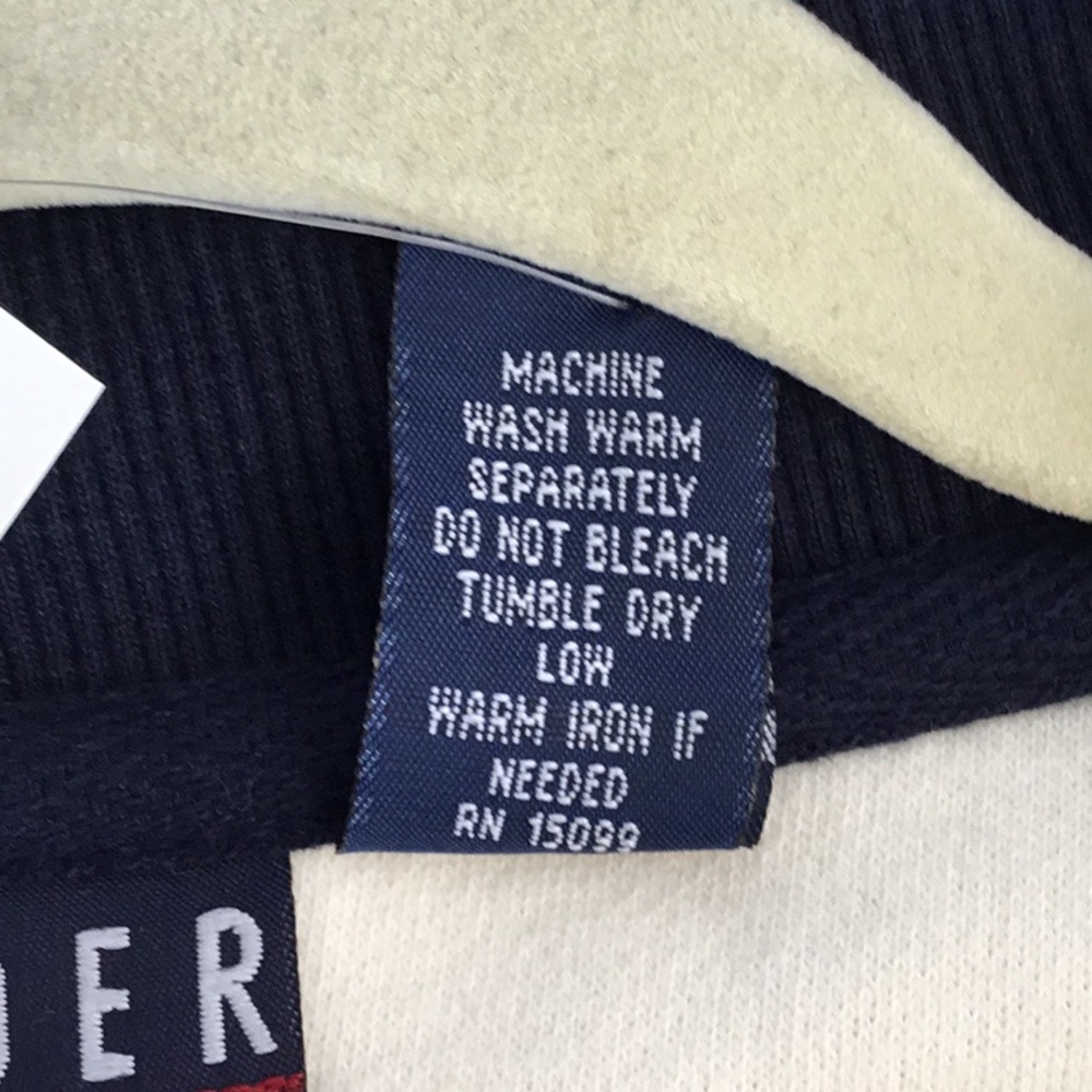 NWT Trader Bay Cream & Navy Collar Medium Sweater - Picture 8 of 8